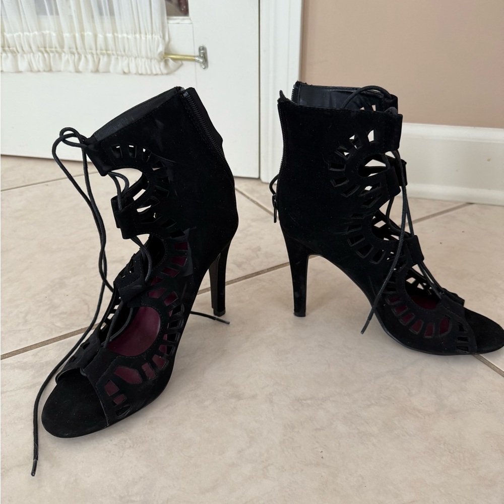 Elegant Black Lace-Up Heels
